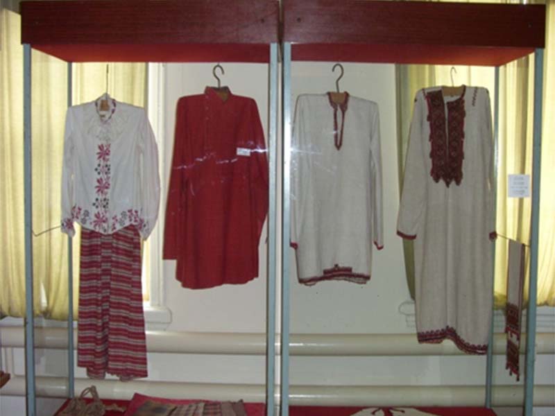 Коллекция марийской национальной одежды (160 предметов)